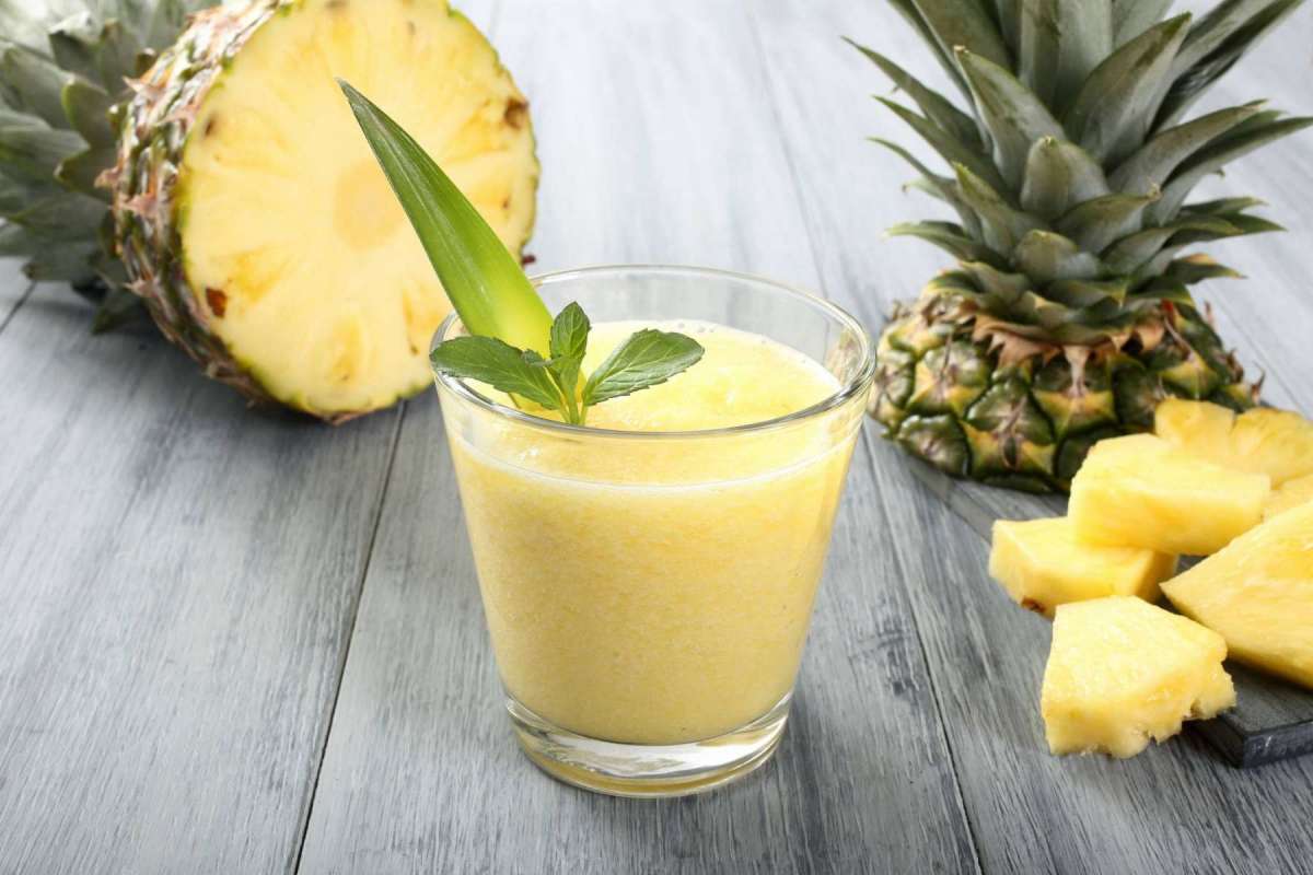Ananas-Mango-Smoothie - SmoothieWelt.com